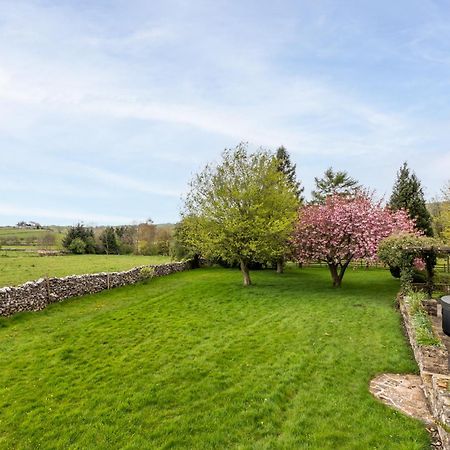 Central Malham Wellbeing Escape With Hot Tub Sleeps 8 Exteriör bild