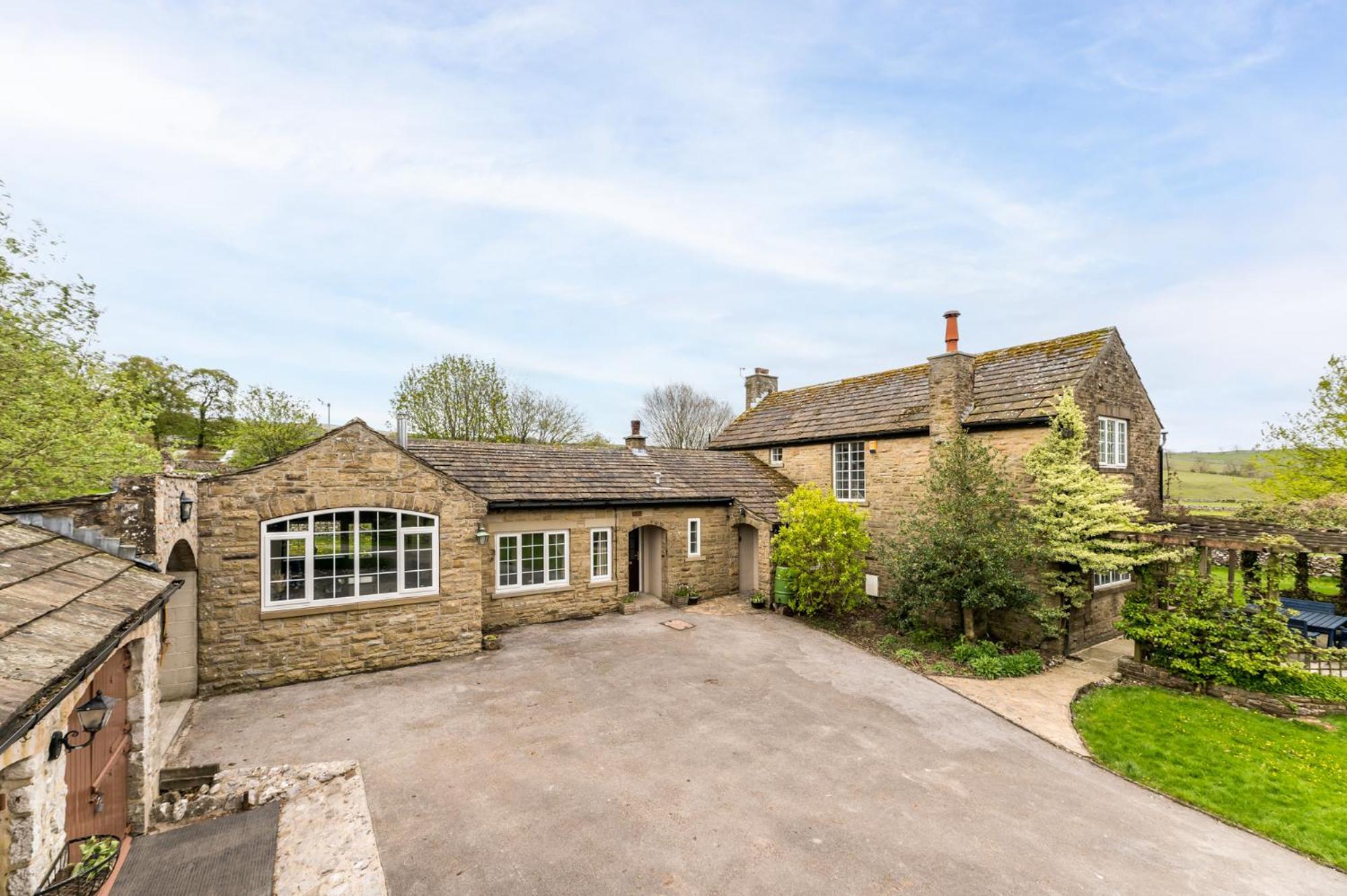 Central Malham Wellbeing Escape With Hot Tub Sleeps 8 Exteriör bild